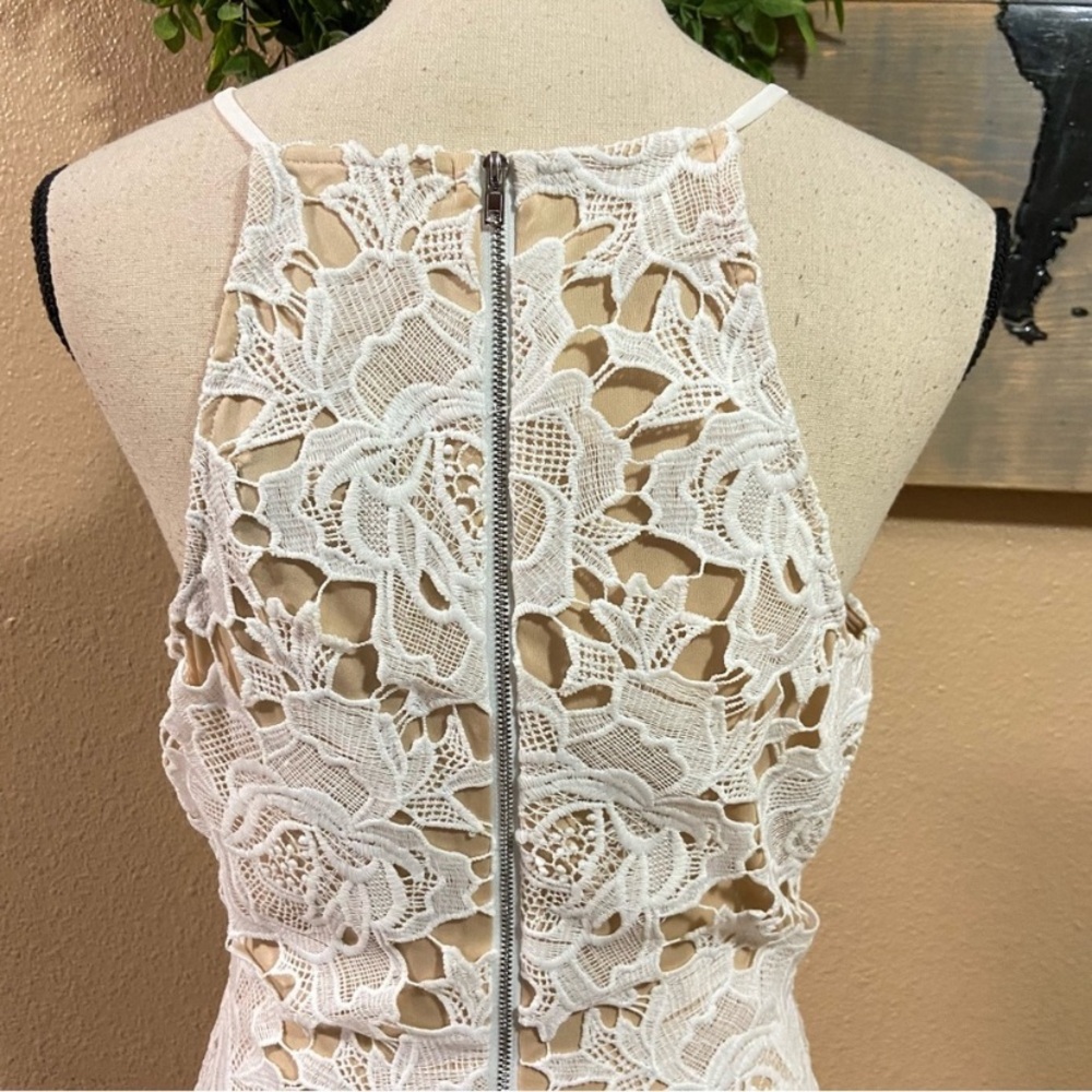 NWOT Lulus Temps De L'Amour White Lace Bodycon Midi Dress - Picture 9 of 10